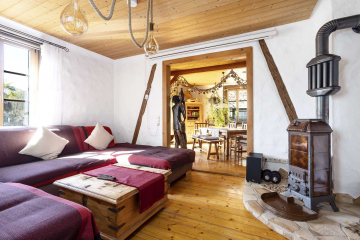 Wohnzimmer - Liebevoll saniertes EFH FACHWERKTRAUM im Herzen von Grenzach – mit Garten, Teich und Outdoorküche