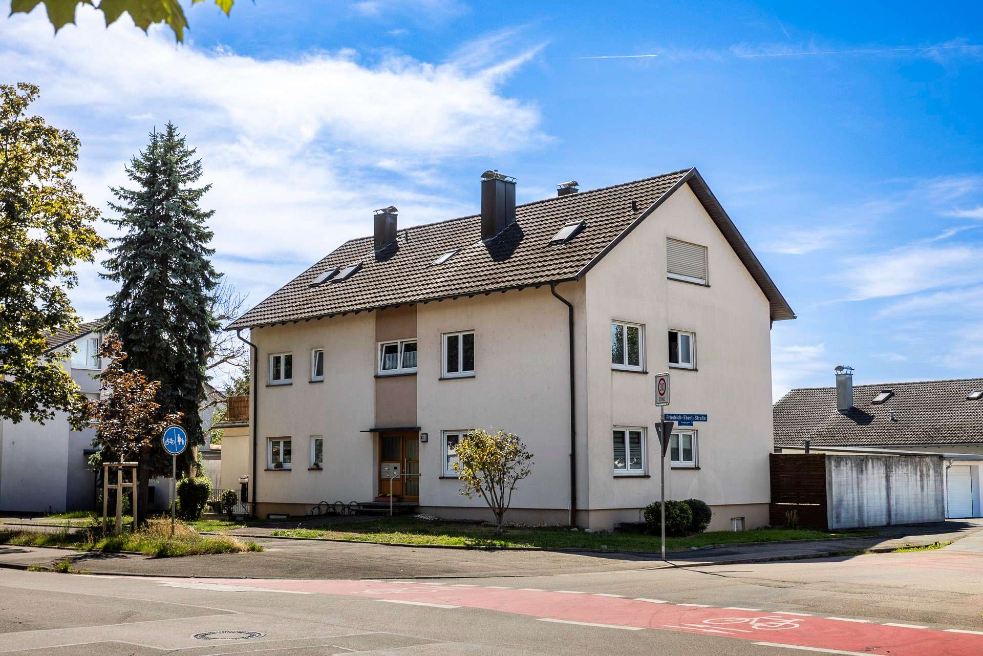 TERRASSENZEIT – großzügige 3-Zimmer-Wohnung mit 20 m² Dachterrasse in Rheinfelden mit Garage