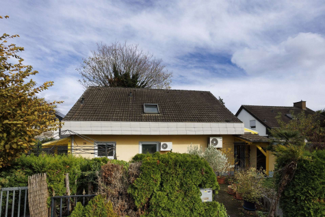 Freistehendes EFH LEBENSOASE mit ELW in Weil mit 5 Zimmern, 2 Bädern, Wintergarten, Balkon + Garage, 79576 Weil am Rhein, Einfamilienhaus