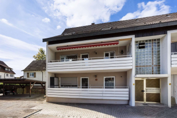 4-Parteienhaus - Große 2-Zimmer Whg. DORFBLICK in familiärer Einheit im Herzen von Hauingen mit Balkon und Garage