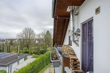 Balkon - Gemütliche 3,5 Zi.-Whg HOLZLIEBE in Karsau mit 2 Balkonen, Kamin, Balkonkraftwerk u. Garage