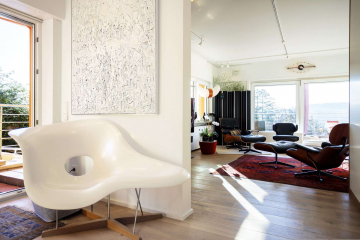 Blick ins Wohnzimmer - SUNSET-HILL in Bestlage auf dem Leuselhardt – Villa mit Panoramaterrasse u. -Grundstück u. Kaminhaus