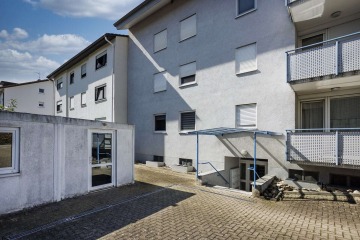 Eingangsbereich - GALERIEZAUBER: 3-Zi. DG-Whg in Eimeldingen mit Balkon, Galerie, Garage + Keller