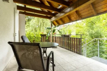 Balkon OG