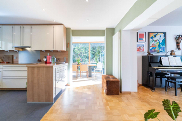 Wohnbereich gesamt - Modernisierte DHH in Ortsrandlage von Grenzach: mit 5 Zi., Wintergarten, Garten, Terrasse u. Balkon