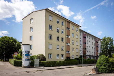 Gepflegte 4-Zimmer-Wohnung HEIMSPIEL am Grüttpark: mit Balkon, Garage & Top-Anbindung, 79539 Lörrach, Etagenwohnung