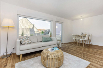 Wohnzimmer - 2-Zimmer Wohnung DORFNEST in Hauingen mit Balkon, Garage und modernem Look