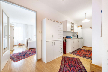 Wohnungsflur - Wohnen mit ZUKUNFT: Barrierefreie 3-Zi.-Whg in Stadtnähe mit Balkon und Option auf Betreutes Wohnen