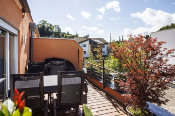 Balkon - LICHTBLICK – Lichtdurchflutete 4-Zi. Whg in Brombach mit Balkon, Garage + Keller