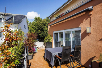 Balkon - LICHTBLICK – Lichtdurchflutete 4-Zi. Whg in Brombach mit Balkon, Garage + Keller