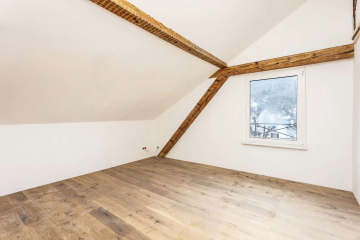 Schlafzimmer - HOLZTRAUM mit 3 Zimmern, offener Küche und malerischem Ausblick in Zell
