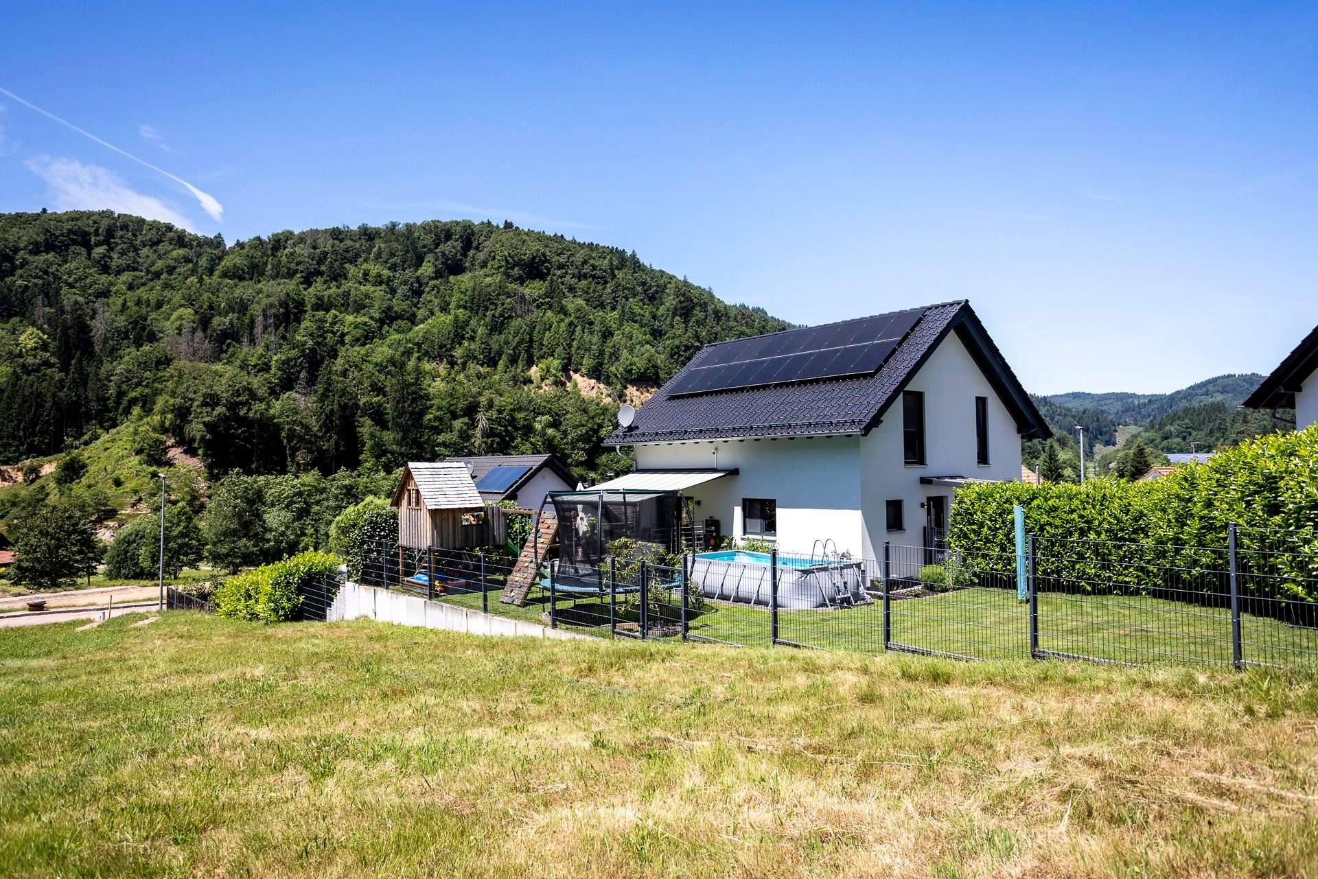 WALDRANDGLÜCK im Kleinen Wiesental – Neuwertiges EFH mit 4 Zimmern, Garten & traumhafter Lage