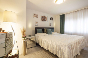 Schlafzimmer - FAMILIENWOHNUNG in Fahrnau: 4,5 Zimmer, Balkon, Gäste-WC, Keller & Garage